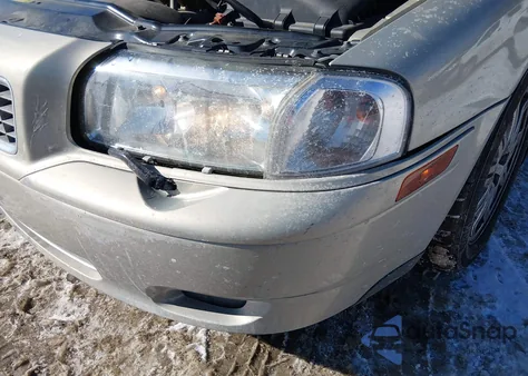 2004 Volvo S80 2.5T from USA, damaged, VIN YV1TS59H341374464